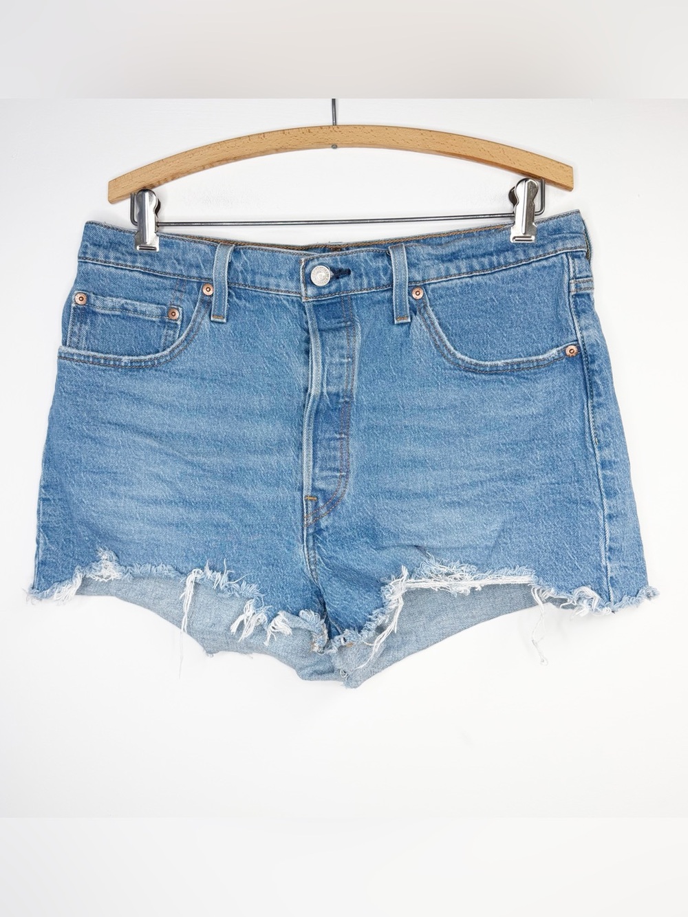 Levi’s 501 Denim Cut Off Shorts Size 33